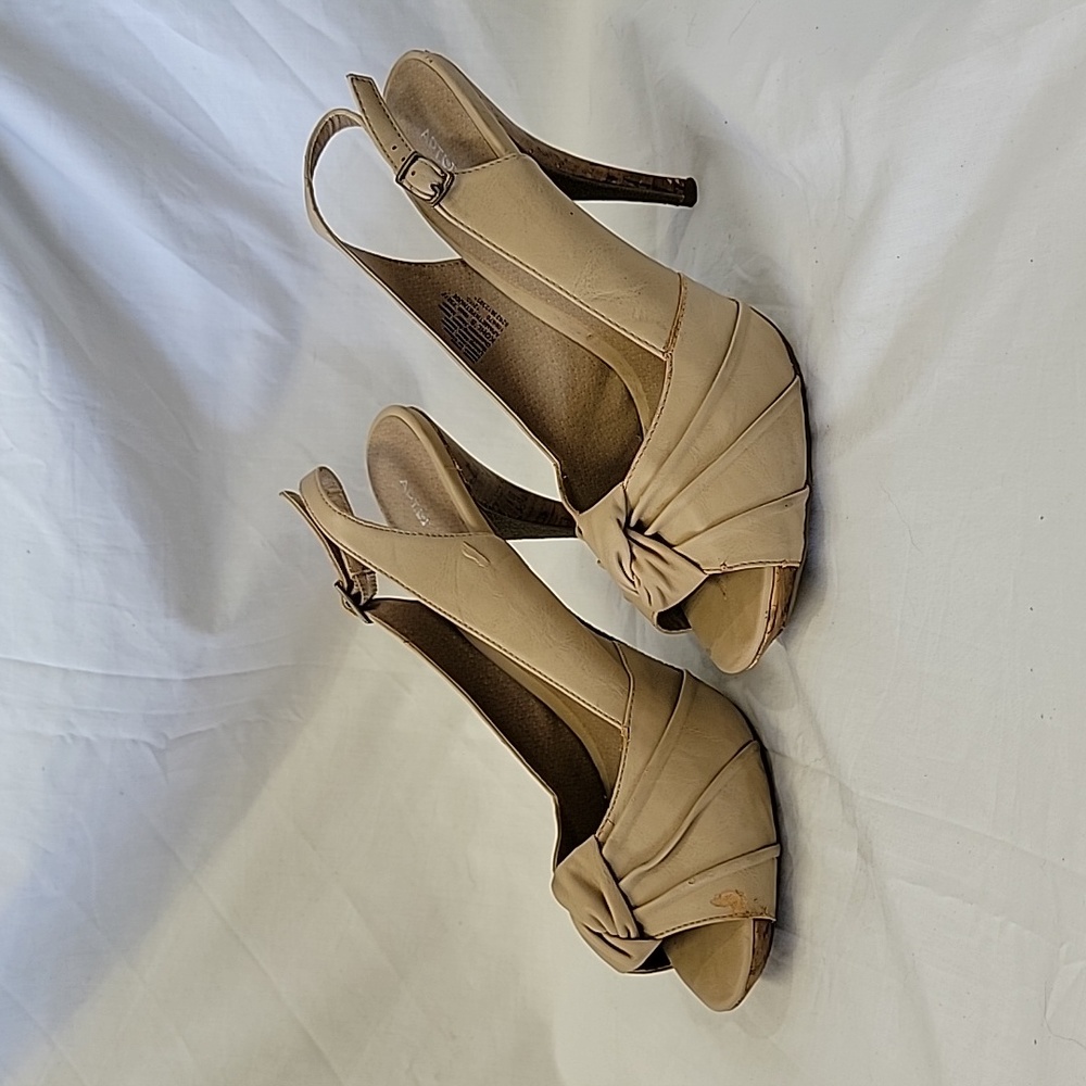 High heels - Picture 2 of 6